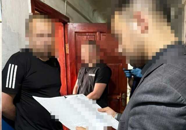 Під видом збору донатів для протезування військовослужбовиці ЗСУ шахрай виманював у людей гроші