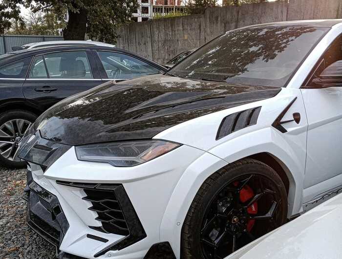У Києві знайшли кросовер Lamborghini із рідкісним тюнінгом